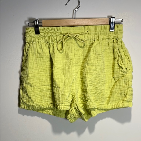 Lime Green 100% cotton Button-Up Shirt L and Shorts M Set - Picture 5 of 10
